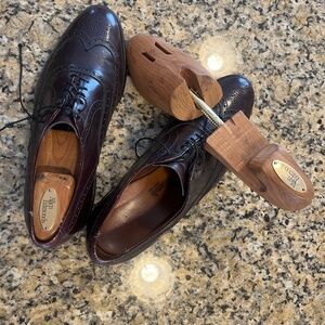 Allen Edmond wing tip men’s shoe